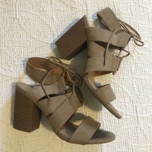 Tan Heels